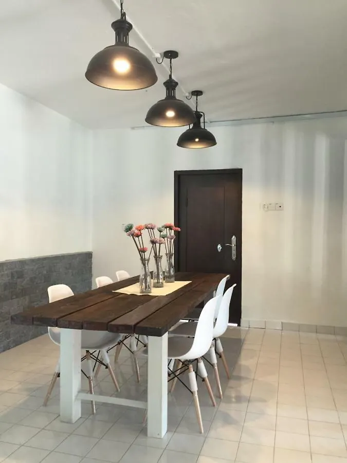 Guest house Desvan Villa Johor Bahru