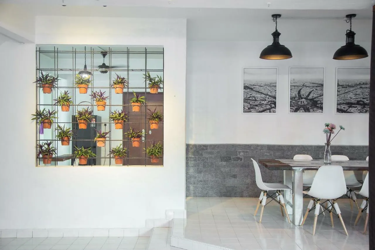Desvan Villa Johor Bahru